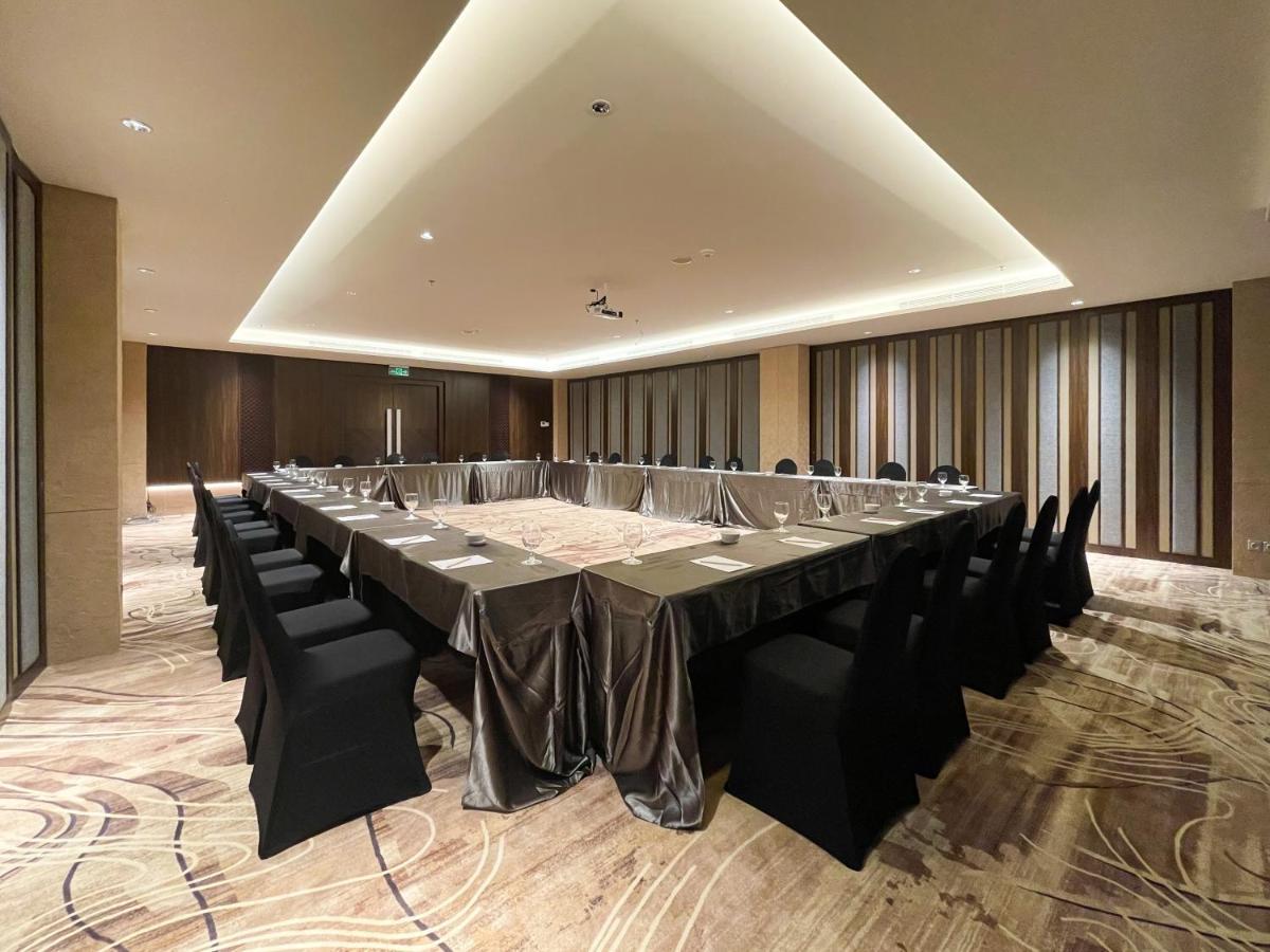 Artotel Batam Nagoya Buitenkant foto