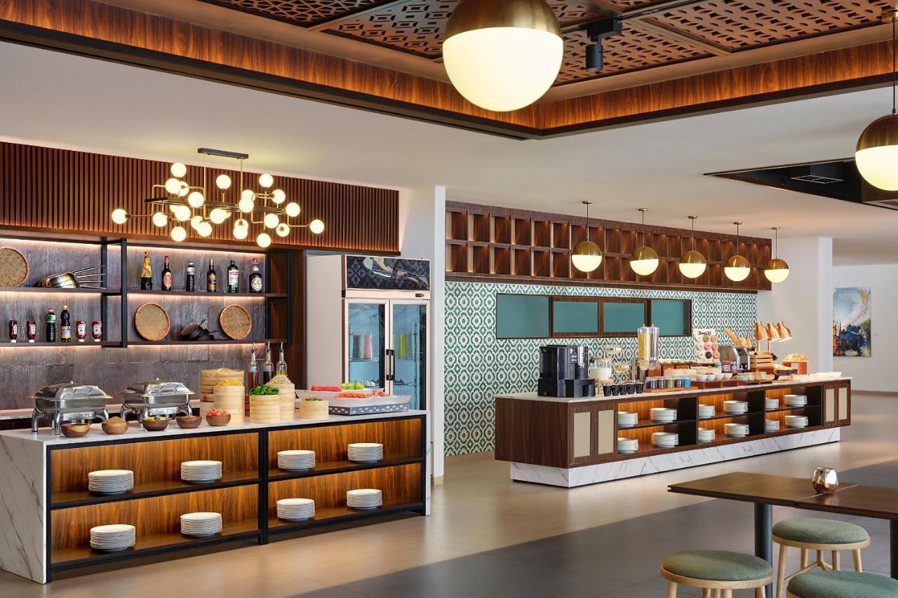 Artotel Batam Nagoya Buitenkant foto